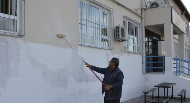Öğrenciler Sömestrde Okullar Bakımda 