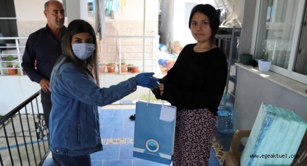 Öğrencilere Destek Menderes Belediyesi’nden