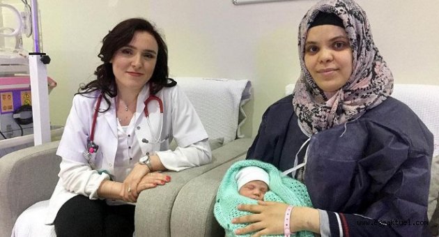 'Ölüme yolculuktan' bebeğiyle döndü