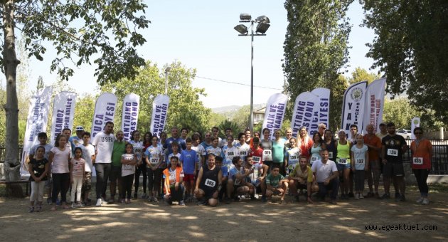 Oryantiring yarışması Buca’da başladı