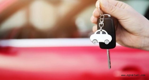 Otomobilde kur düşüyor fiyatlar neden düşmüyor?