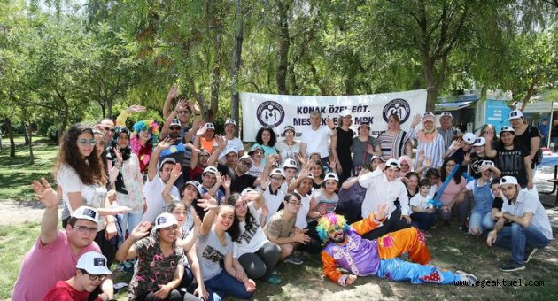 Özel çocuklara sürpriz piknik
