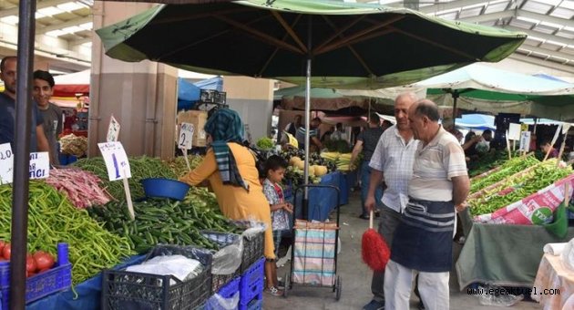 Pazarcılar sıcaktan dertli
