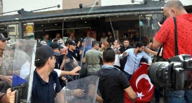 Pazarcılara biber gazlı coplu müdahale