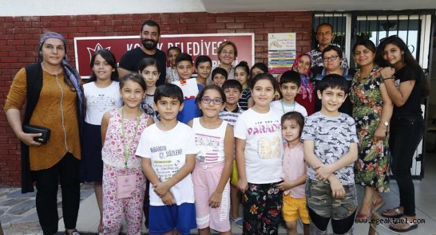 Pekdaş'tan minik yeteneklere sürpriz ziyaret