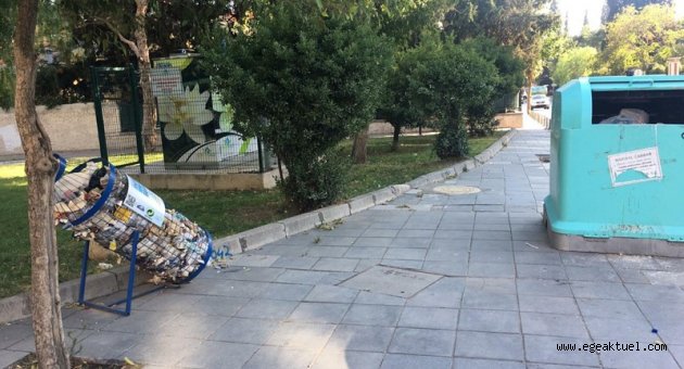 Pet şişe dışında her şey atmışlar!