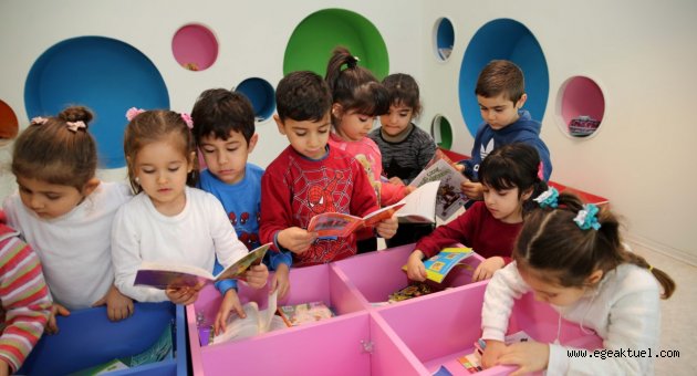 Rengârenk kütüphane çok sevildi