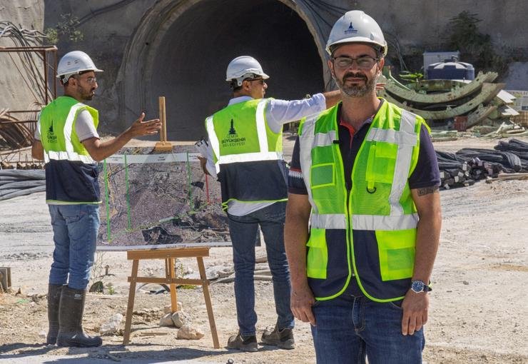 Onat Tüneli İzmir trafiğine nefes aldıracak