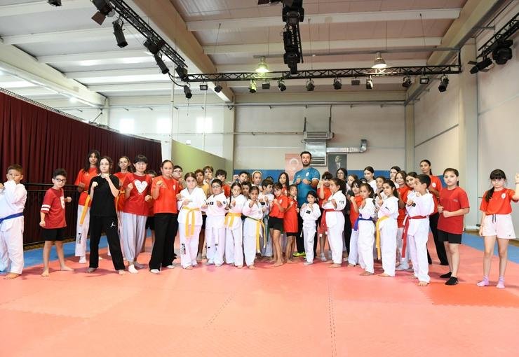 Çiğli’de Yaz Sporla Dolu Geçti: 1.747 Kişi Yaz Okullarından Faydalandı