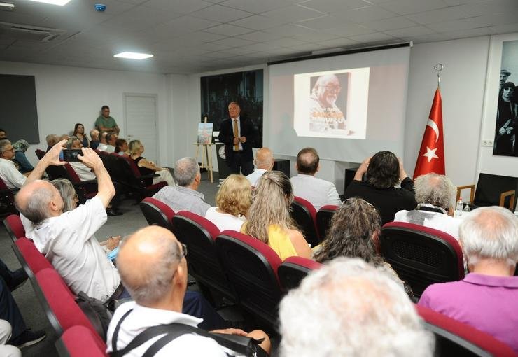 Karşıyaka ‘İzmir Baba’yı unutmadı