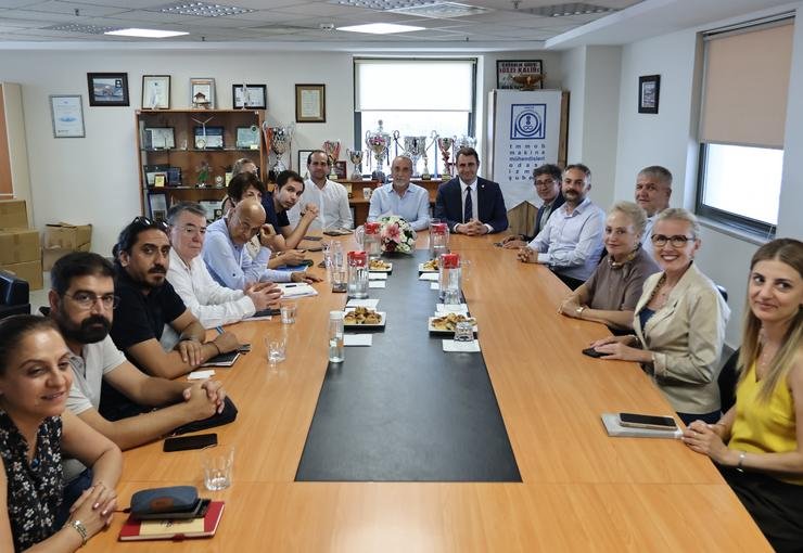 Başkan Güç: “Liyakatli insanlarla yeni bir siyaset anlayışı inşa ediyoruz”