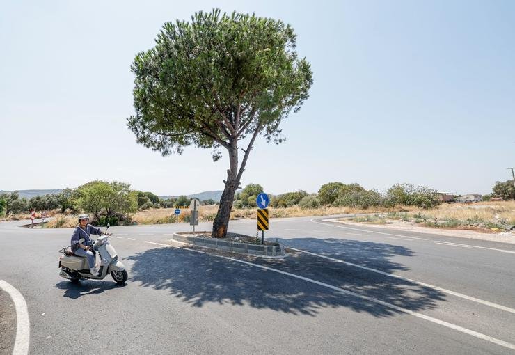 Bergama’da yollar yenileniyor, ulaşım daha güvenli hale geliyor
