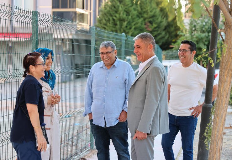Buca’nın park ve yeşil alanlarında kapsamlı bakım hamlesi