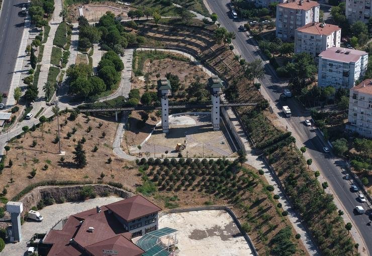Bucalı gençler istedi Başkan Tugay düğmeye bastı