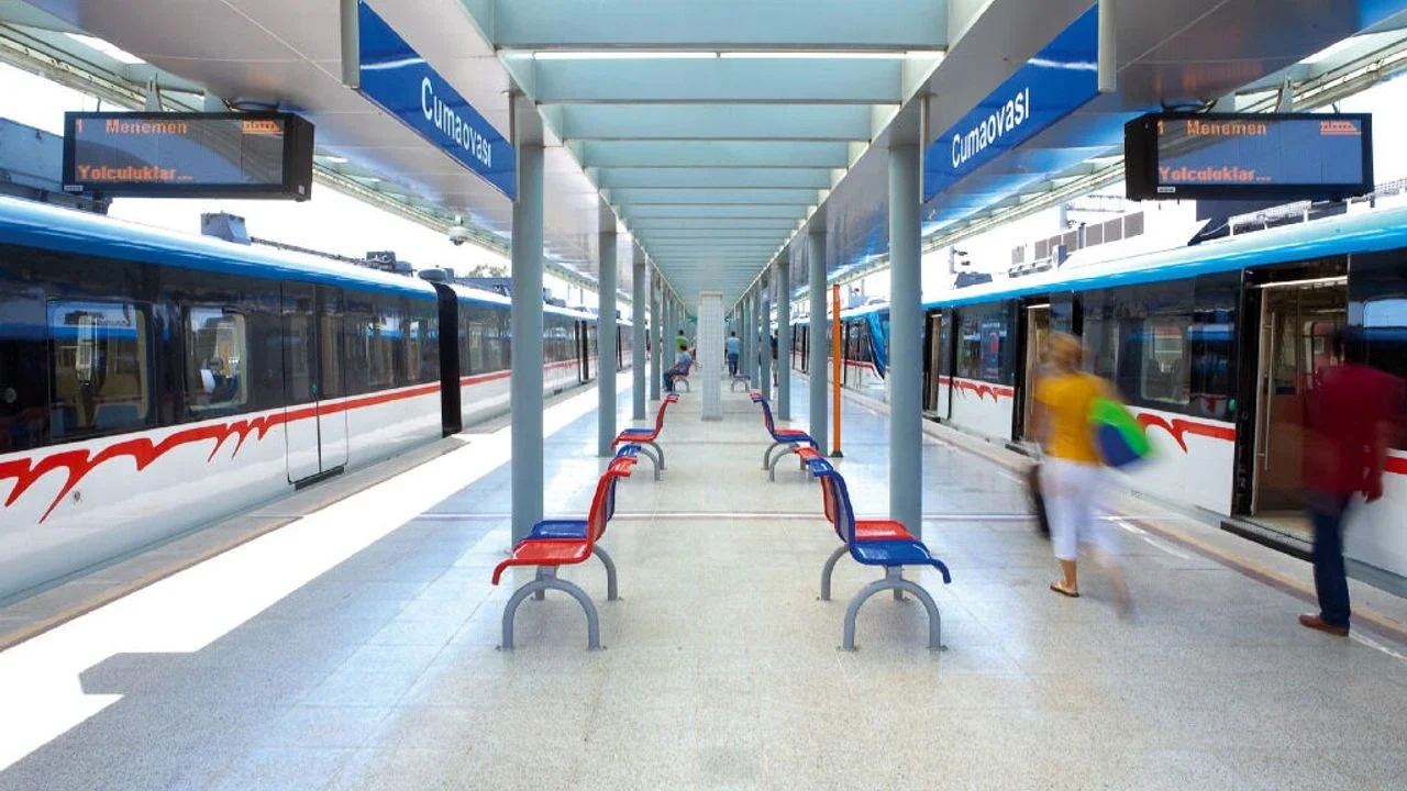 İZBAN’dan İzmir Enternasyonal Fuarı’na özel ek sefer kararı! İşte tren saatleri ve güzergah değişiklikleri