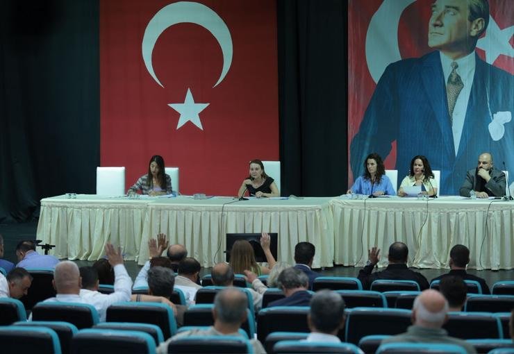 Başkan Mutlu’dan meclise çağrı: Bekleyen önergeler gündeme gelsin