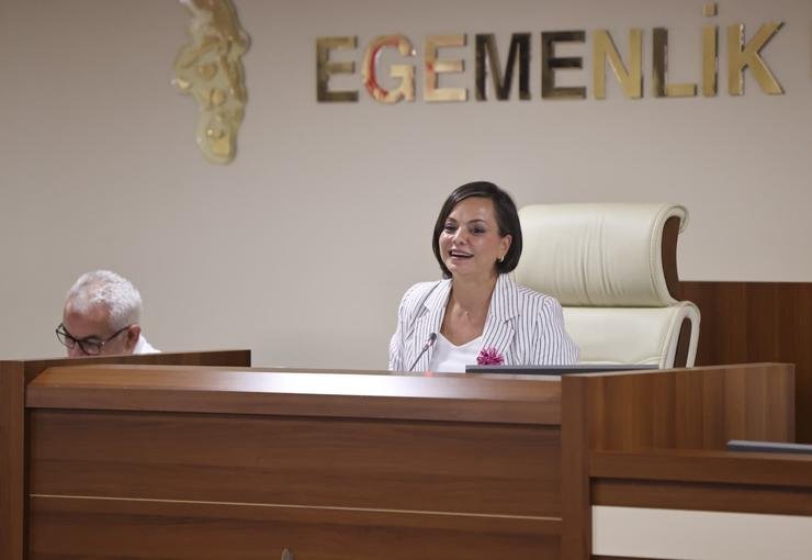 Karabağlar Meclisi'nde gündem hizmetler ve yatırım oldu