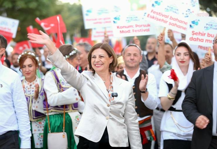 Eskişehir Porsuk Festivali kortej yürüyüşüyle başladı
