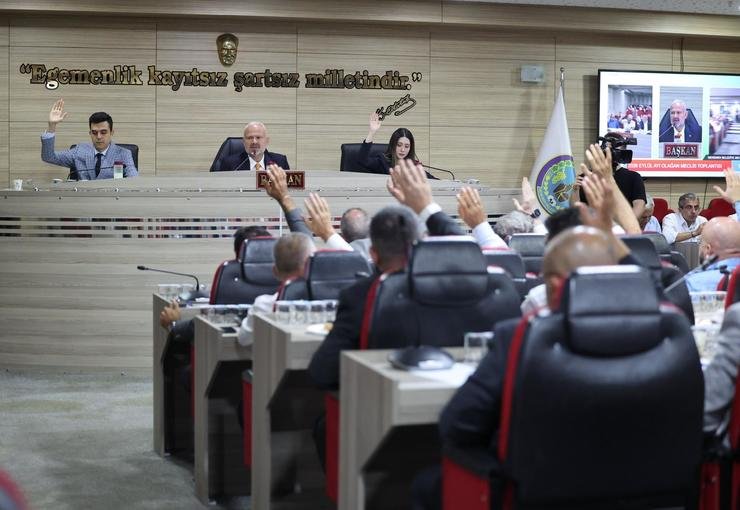 Menemen Belediyesi’nden Tahir Şahin kararı
