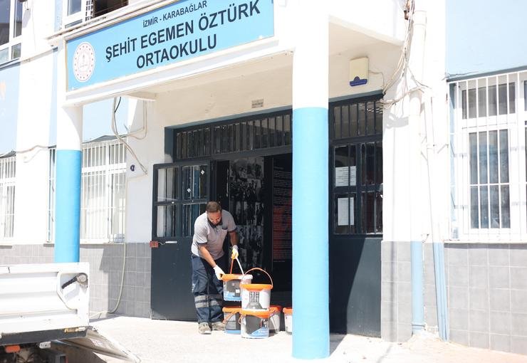 Karabağlar Belediyesi’nden okullara yeni dönem desteği