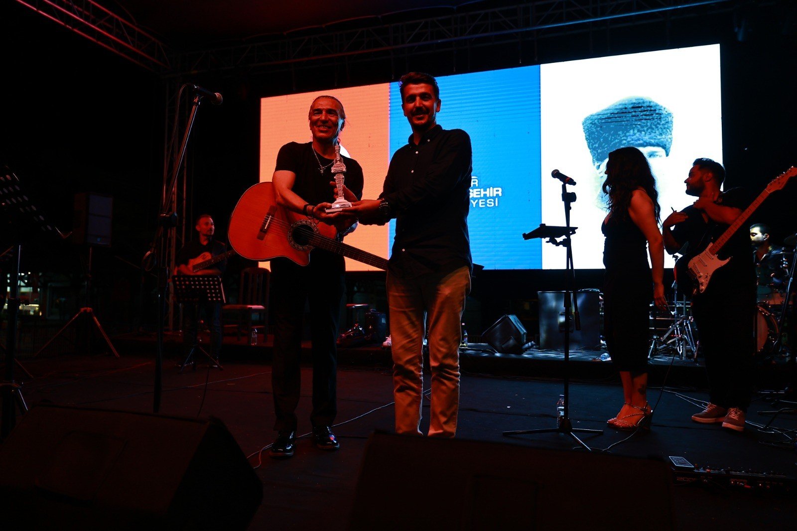 EFEST 2026 İKİNCİ GÜNÜNDE KÜLTÜR SANAT VE YETENEK DOLU BİR GÜN