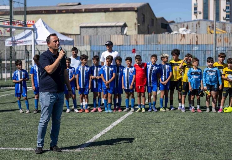 Bornova'da 9 Eylül coşkusu sahaya taşındı