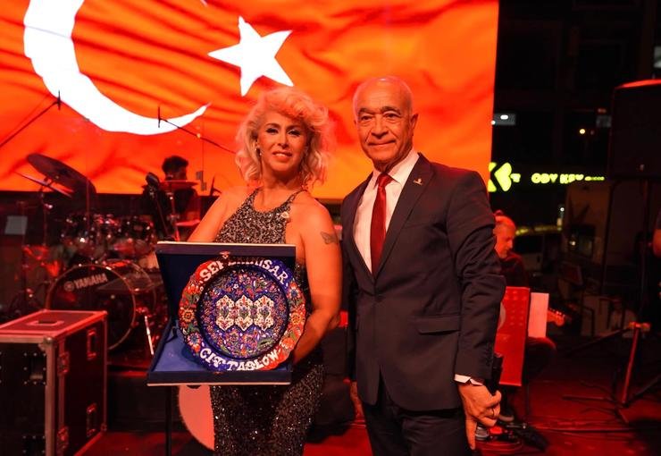 Seferihisar kurtuluşunun 104. yılını büyük coşkuyla kutladı