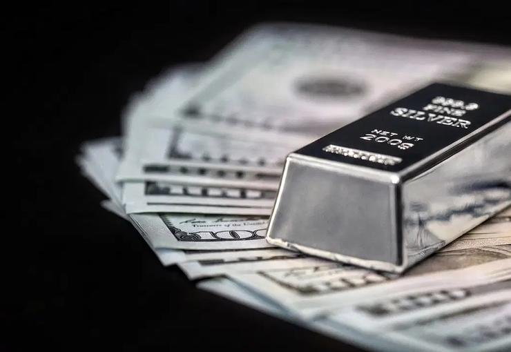 UBS'ten Gümüş Fiyatı İçin Rekor Tahmin: 2027'de 80 Doları Bulabilir