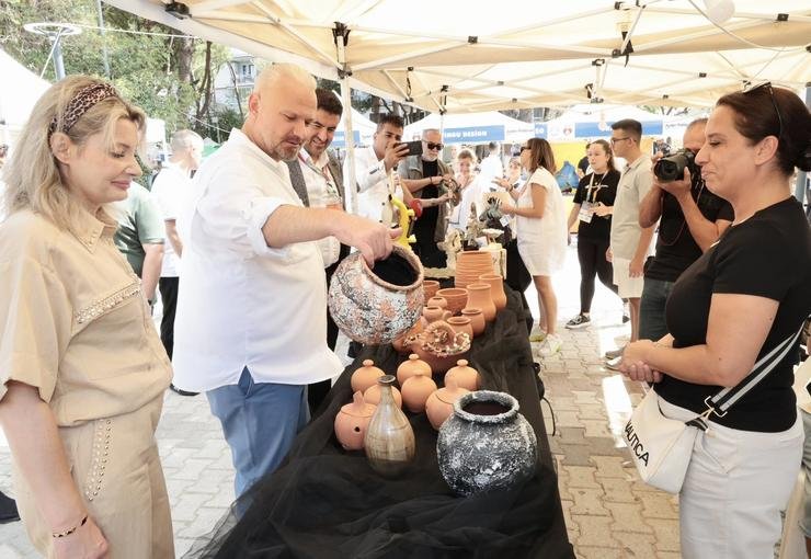 Çömleğin kalbi Menemen, 45 ülkeyi buluşturacak!