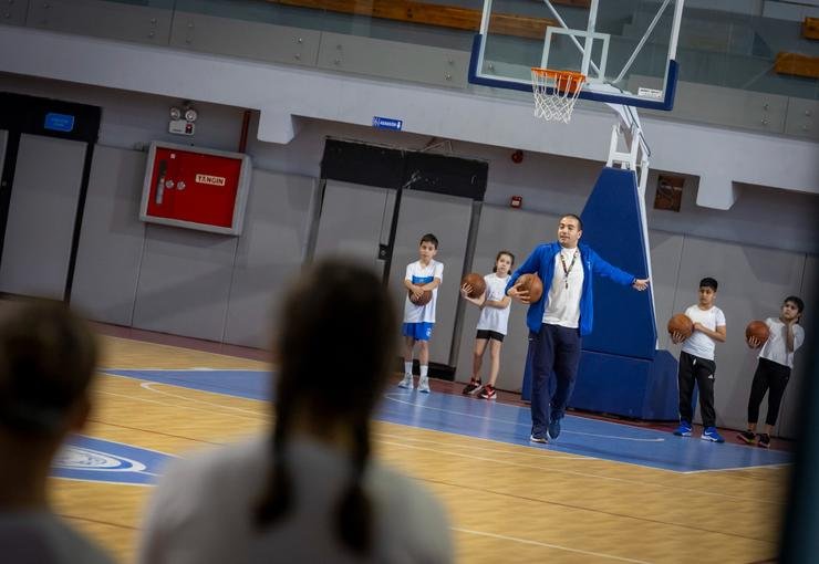 Konak Belediyesi’nin Kış Spor Okullarında kayıt heyecanı devam ediyor