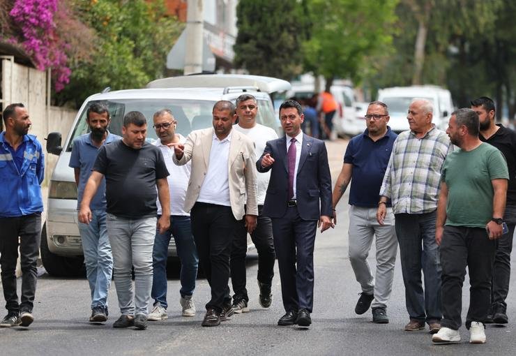 Bayraklı’da Asfalt Seferberliği Sürüyor: 25 Noktada Tamamlandı, 5 Noktada Daha Başlıyor