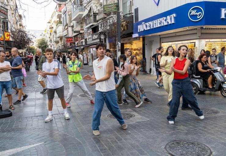 Karşıyaka’da hareketli hafta!
