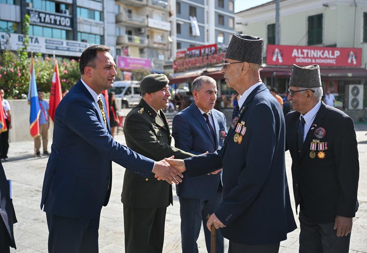Bornova'da 19 Eylül Gaziler Günü törenle kutlandı