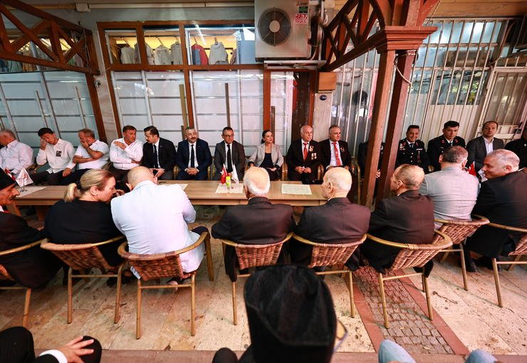 Efes Selçuk’ta 19 Eylül Gaziler Günü Törenle Kutlandı