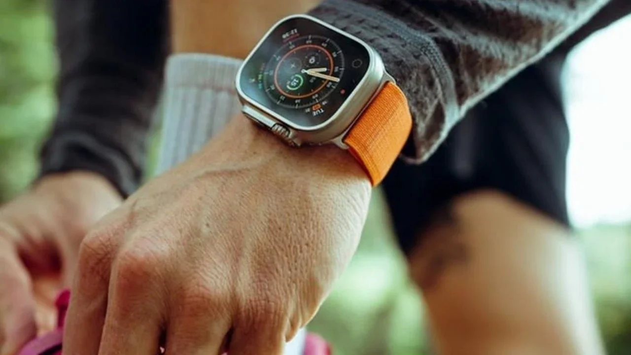 Apple Watch sahipleri dikkat! Saatler durduk yere yeniden başlıyor: İşte dikkat çeken detay