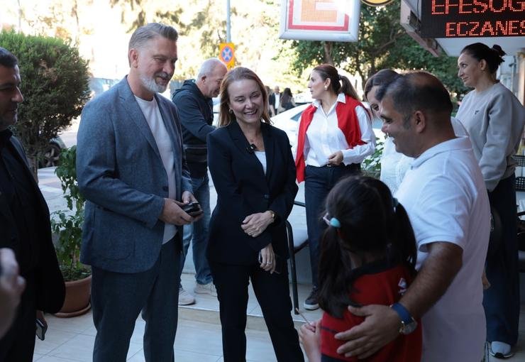 Konak’ta söz komşuların: Başkan Mutlu, Mehmet Ali Akman’da talepleri dinledi