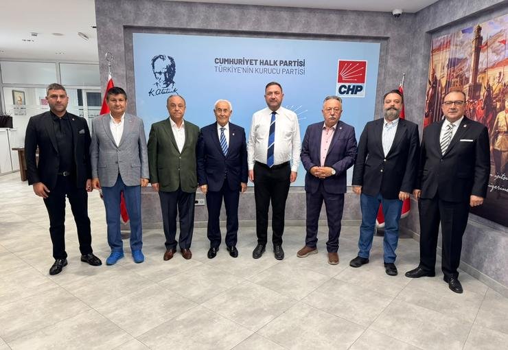 CHP'de Önceki Dönem İl Başkanlarından Ortak Mesaj