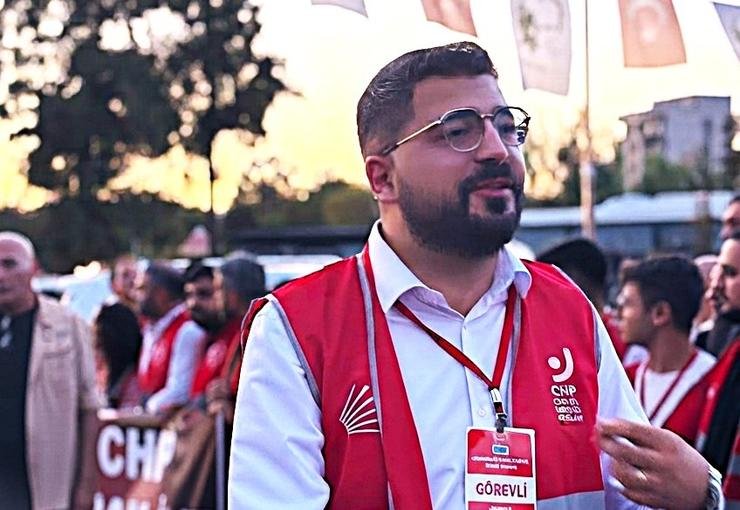 CHP İzmir İl Gençlik Kolları Yönetimi Göreve Başlıyor