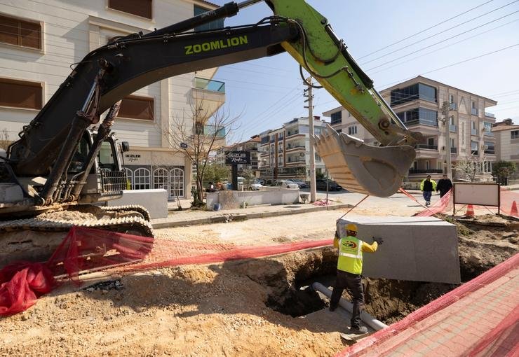 Altyapıdan asfalta Tire’nin çehresi değişiyor