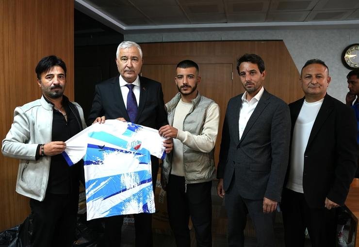 Kemalpaşa’da Amatör Spora Destek, Gençlere Gelecek