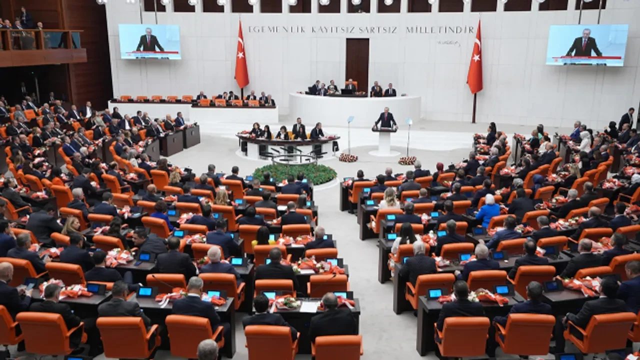 Meclis’te yeni yasama yılı bugün başlıyor