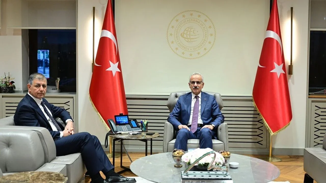 Uraloğlu ve Tugay İzmir ulaşımını görüştü