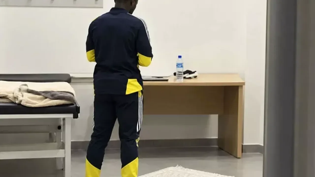 N'Golo Kante golünü attı, ardından namaz kıldı