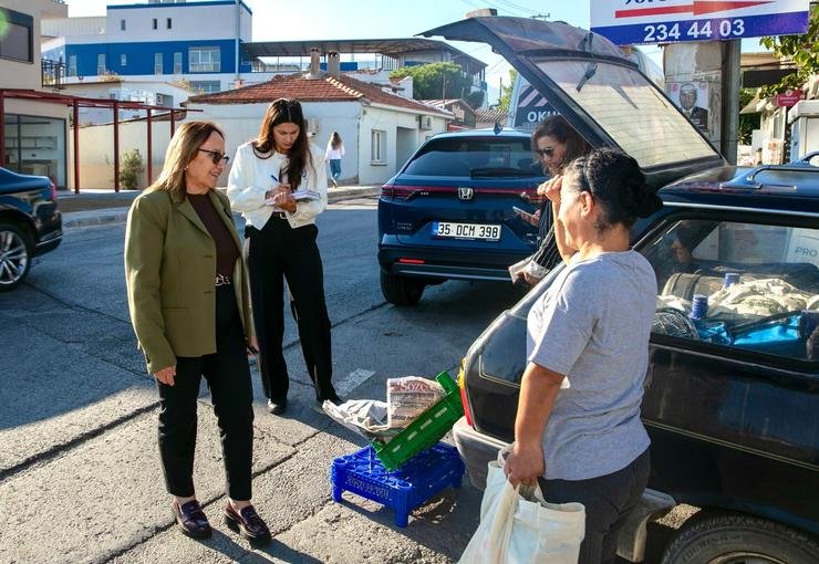 Başkan Akın Yalı Mahallesi’nde Esnaf ve Vatandaşlarla Buluştu