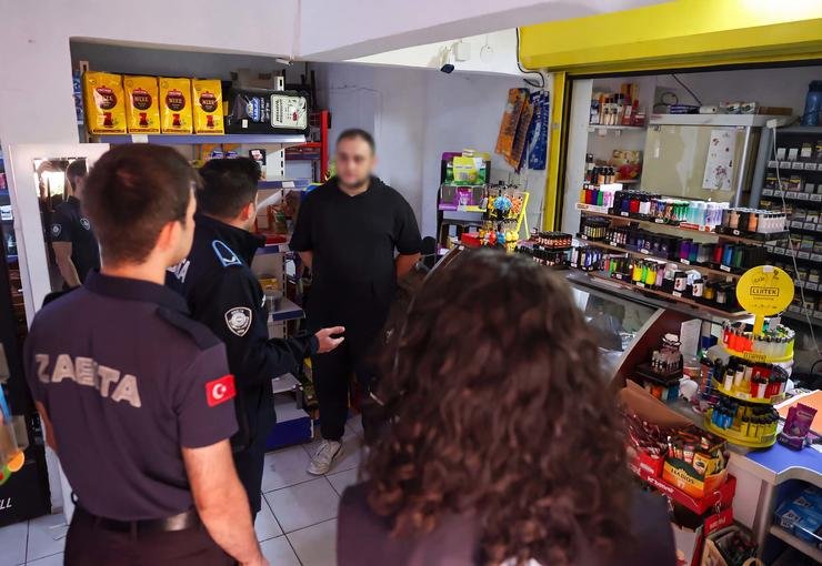 Buca Belediyesi’nden okul çevrelerinde denetim
