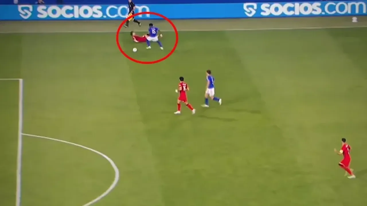 Okan Buruk iki stoperi de kulübeye çekebilir