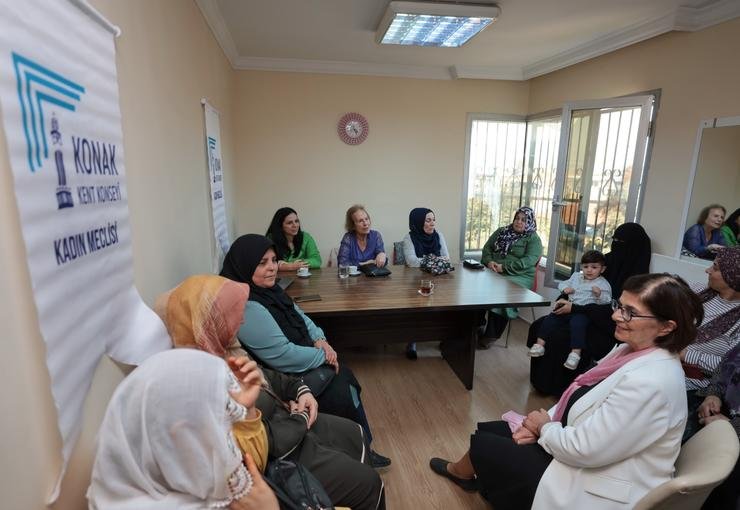 Konak’ta Meme Kanseri Farkındalık Seminerleri başladı