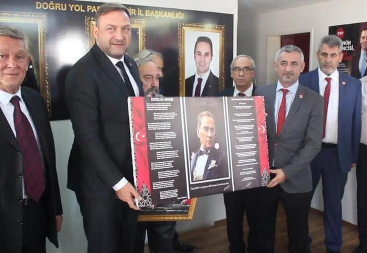 Başkan Gümrükçü: “Siyasi ahlak yasası ertelenemez”
