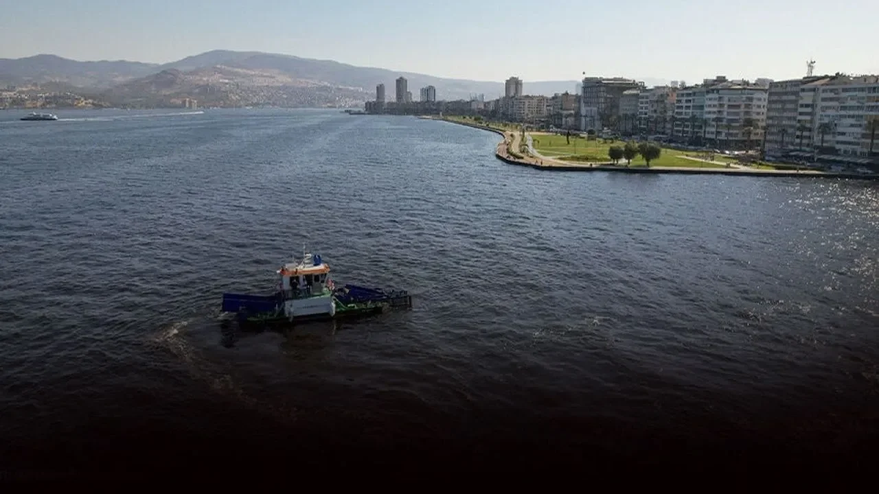 İzmir'in mega projesini açıkladı: Körfez'in altına tüp geçit projesi geliyor
