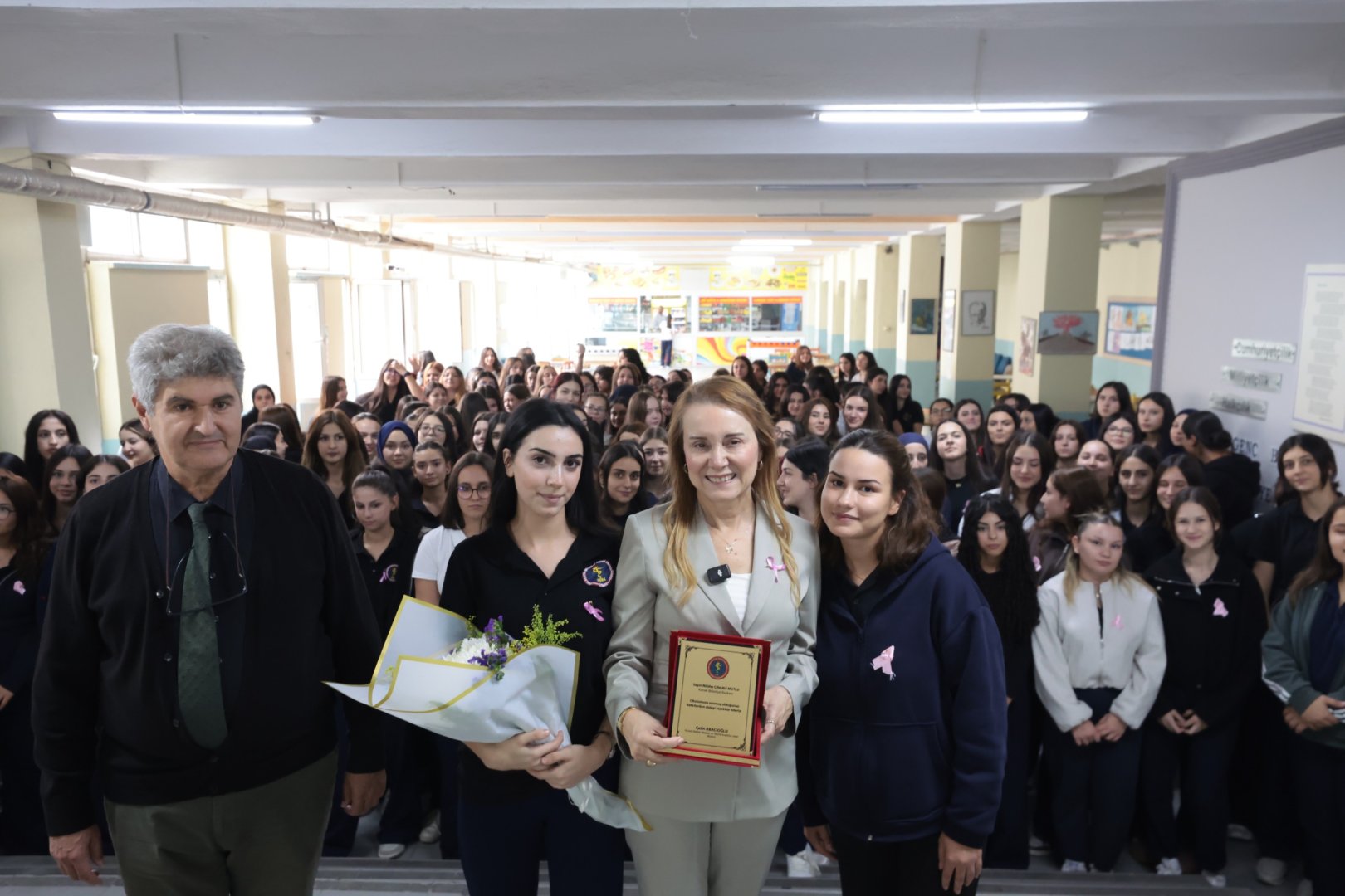 Başkan Mutlu, okul ziyaretlerini sürdürüyor